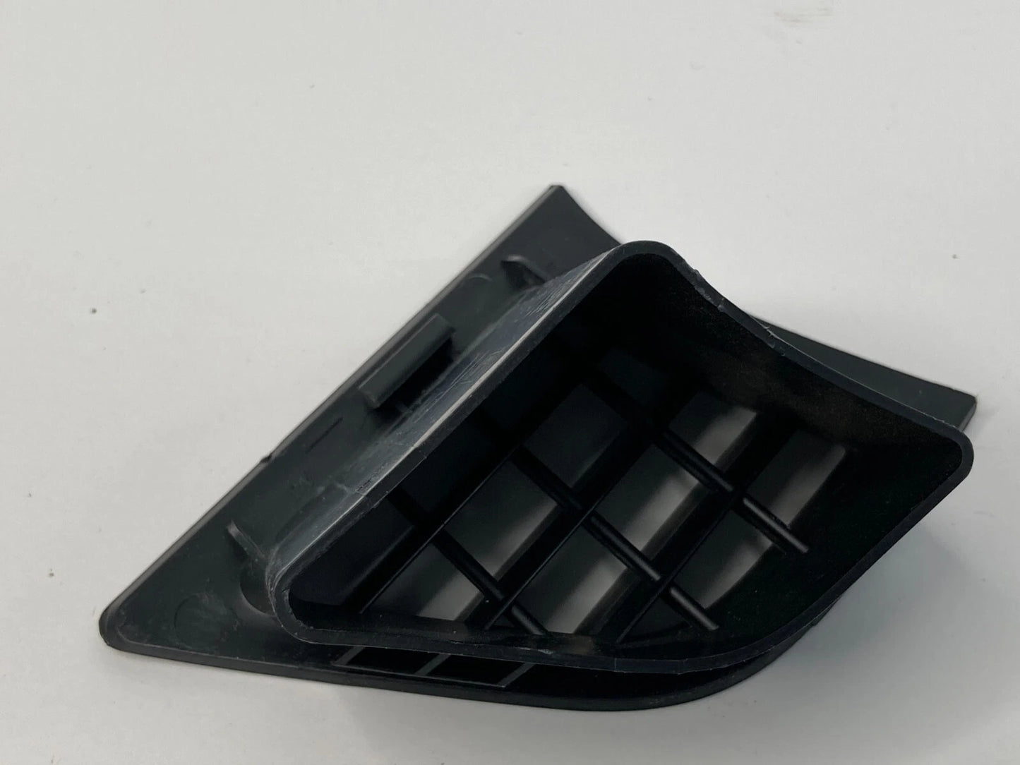 10-14 SUBARU LEGACY OUTBACK RIGHT DASH AC AIR VENT DEFROSTER GRILLE 66115AJ000