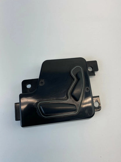 04-06 KIA AMANTI FRONT RIGHT PASSENGER SIDE SEAT CONTROL SWITCH 88991-3F002 OEM