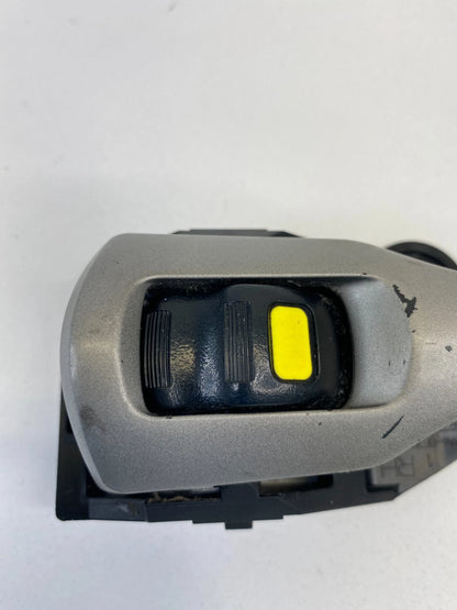 09-13 TOYOTA MATRIX COROLLA FRONT RIGHT PASSENGER INNER DOOR HANDLE 69273-02100