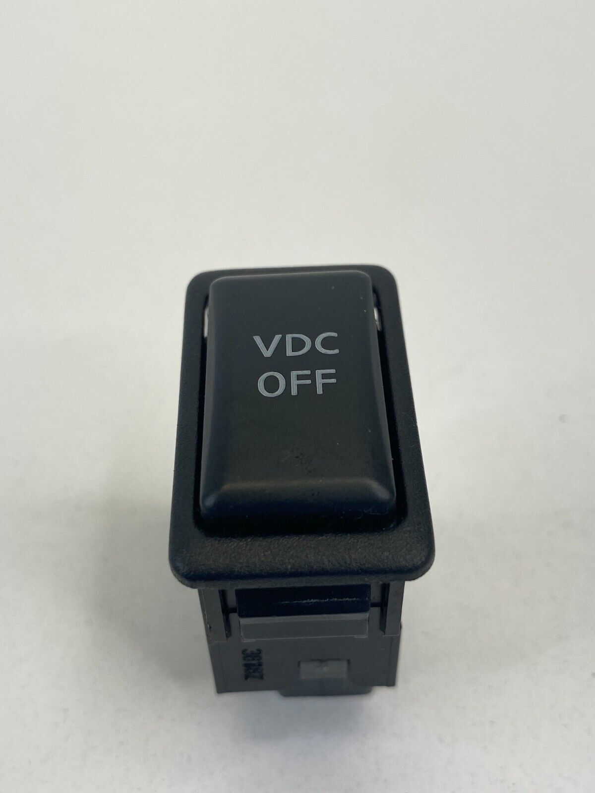 2003 2004 Infiniti G35n COUPE 3.5L V6 Vehicle Dynamics Control Traction Switch