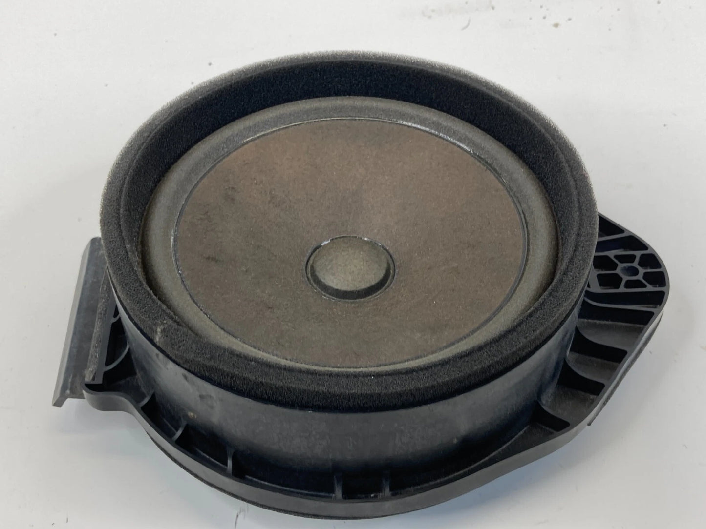 2013-2015 CHEVROLET MALIBU FRONT LEFT SIDE DOOR AUDIO SYSTEM SPEAKER ASSY OEM