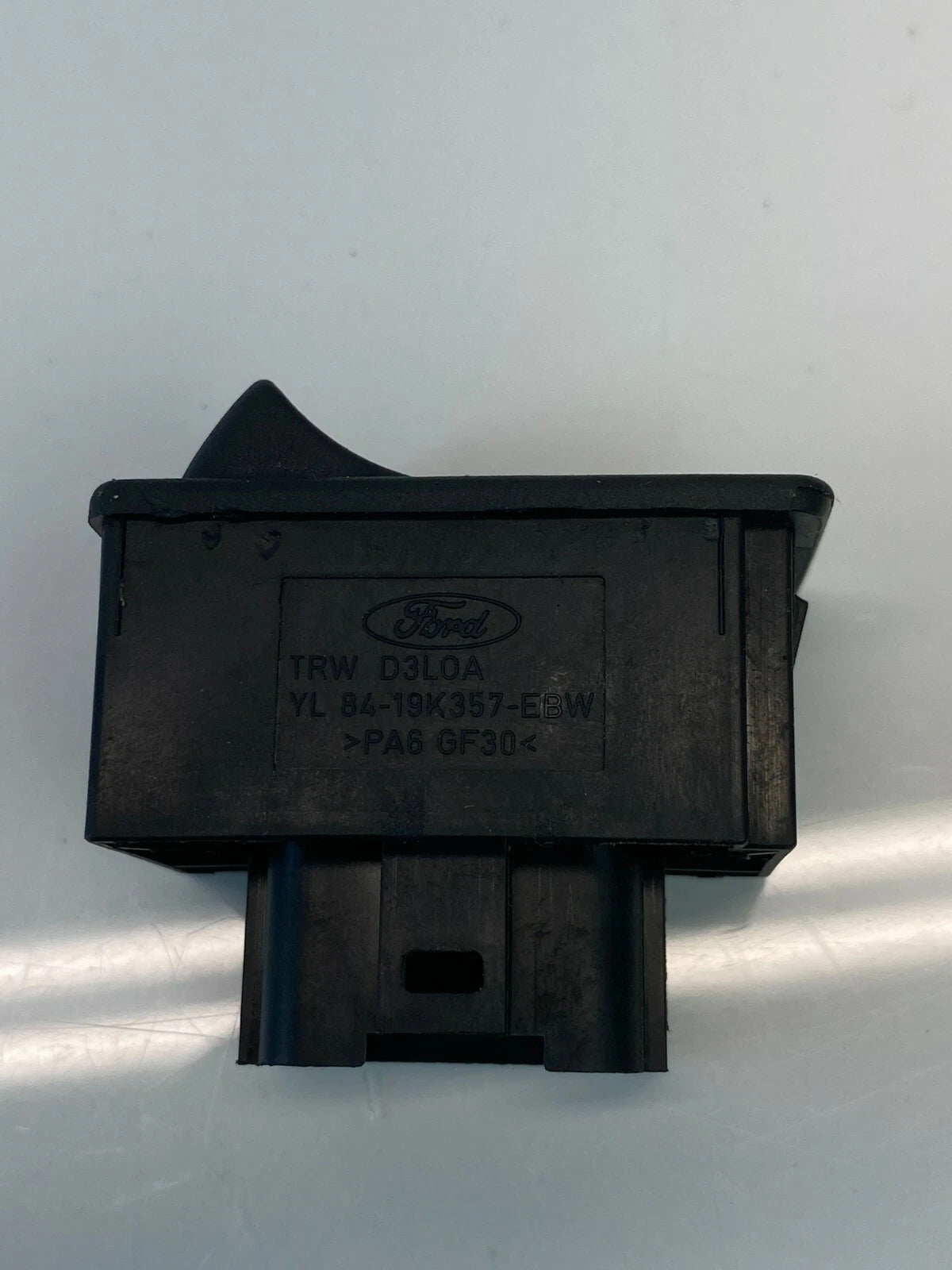 2005-2007 MERCURY MARINER DASHBOARD COIN BIN HOLDER TRAY YL84-19K357-EBW OEM
