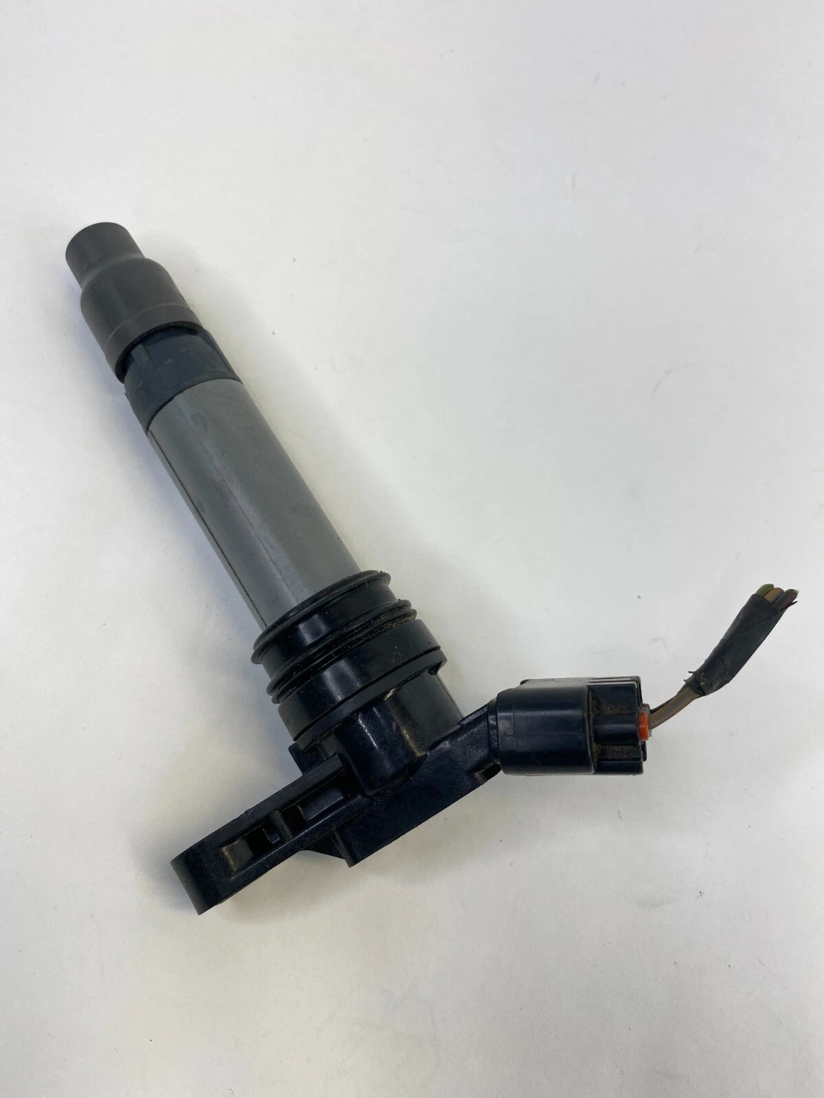 2008-2015 VOLVO XC70 3.2L L6 A/T ENGINE IGNITION COIL IGNITER ASSEMBLY OEM