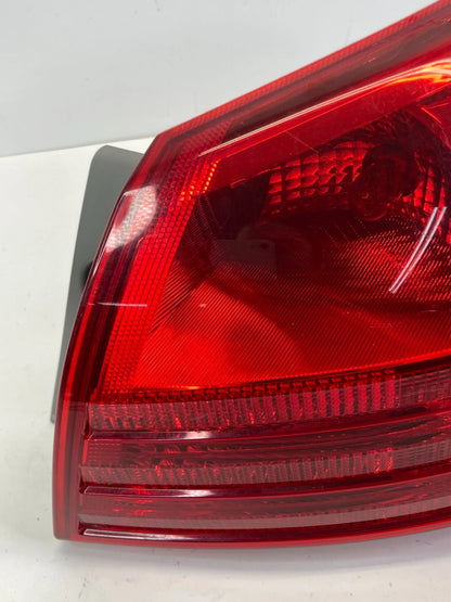 2008-2013 NISSAN ROGUE RIGHT PASSENGER OUTER TAILLIGHT LAMP ASSEMBLY OEM