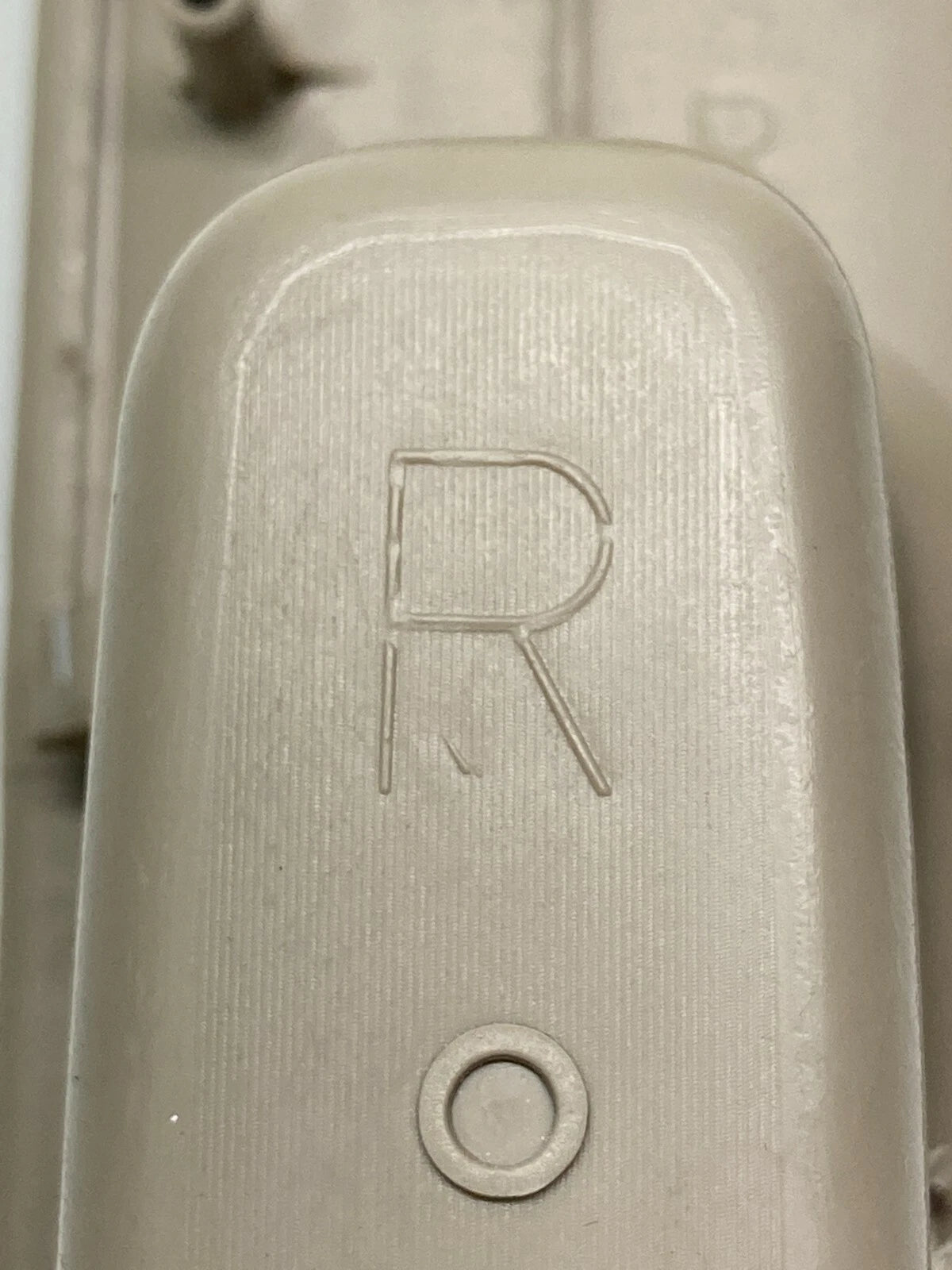 2003-2005 MAZDA 6 FRONT RIGHT PASSENGER WINDOW CONTROL BUTTON SWITCH GK2E684L1