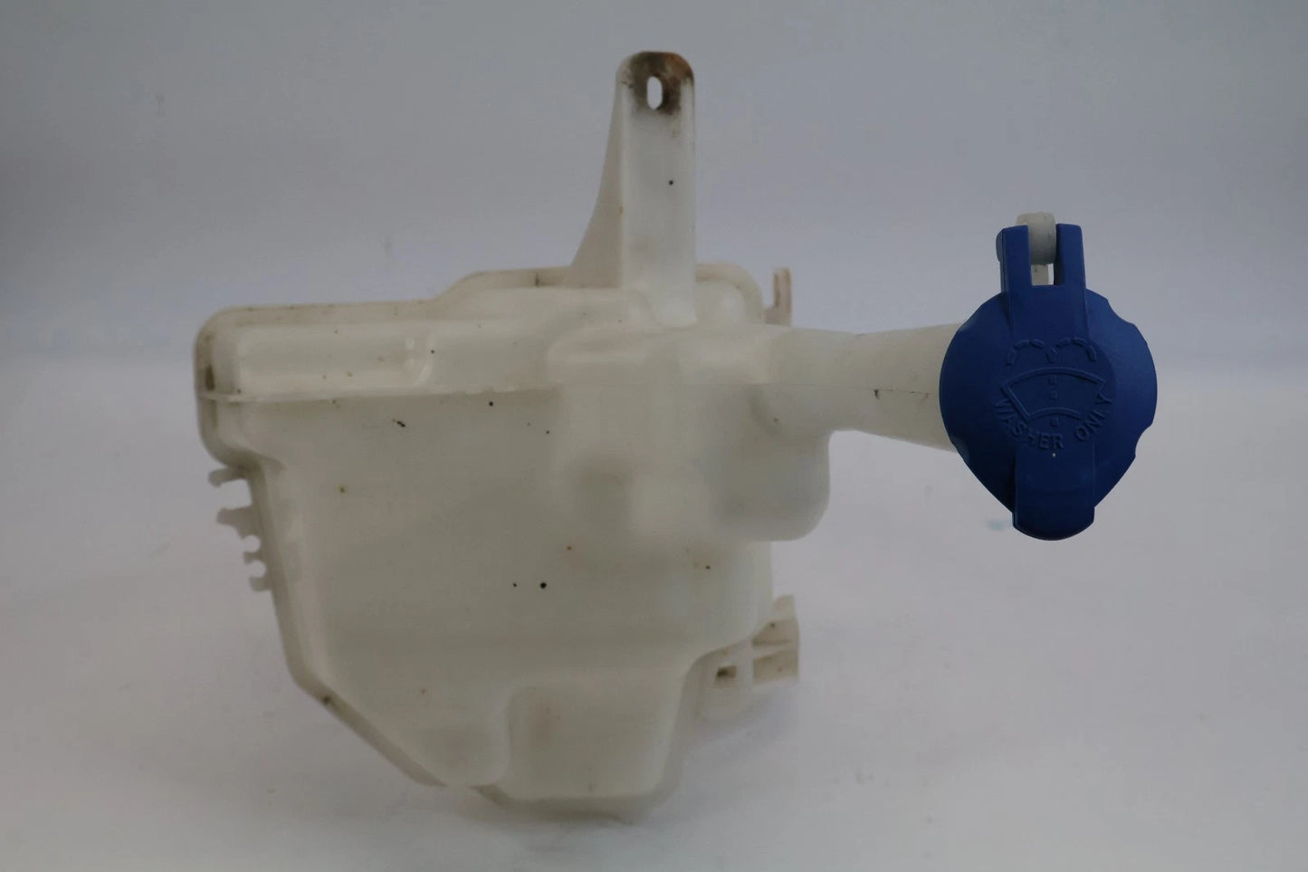 2012-2017 HYUNDAI ACCENT WIPER WASHER FLUID RESERVOIR TANK PUMP 98610-1R110 OEM
