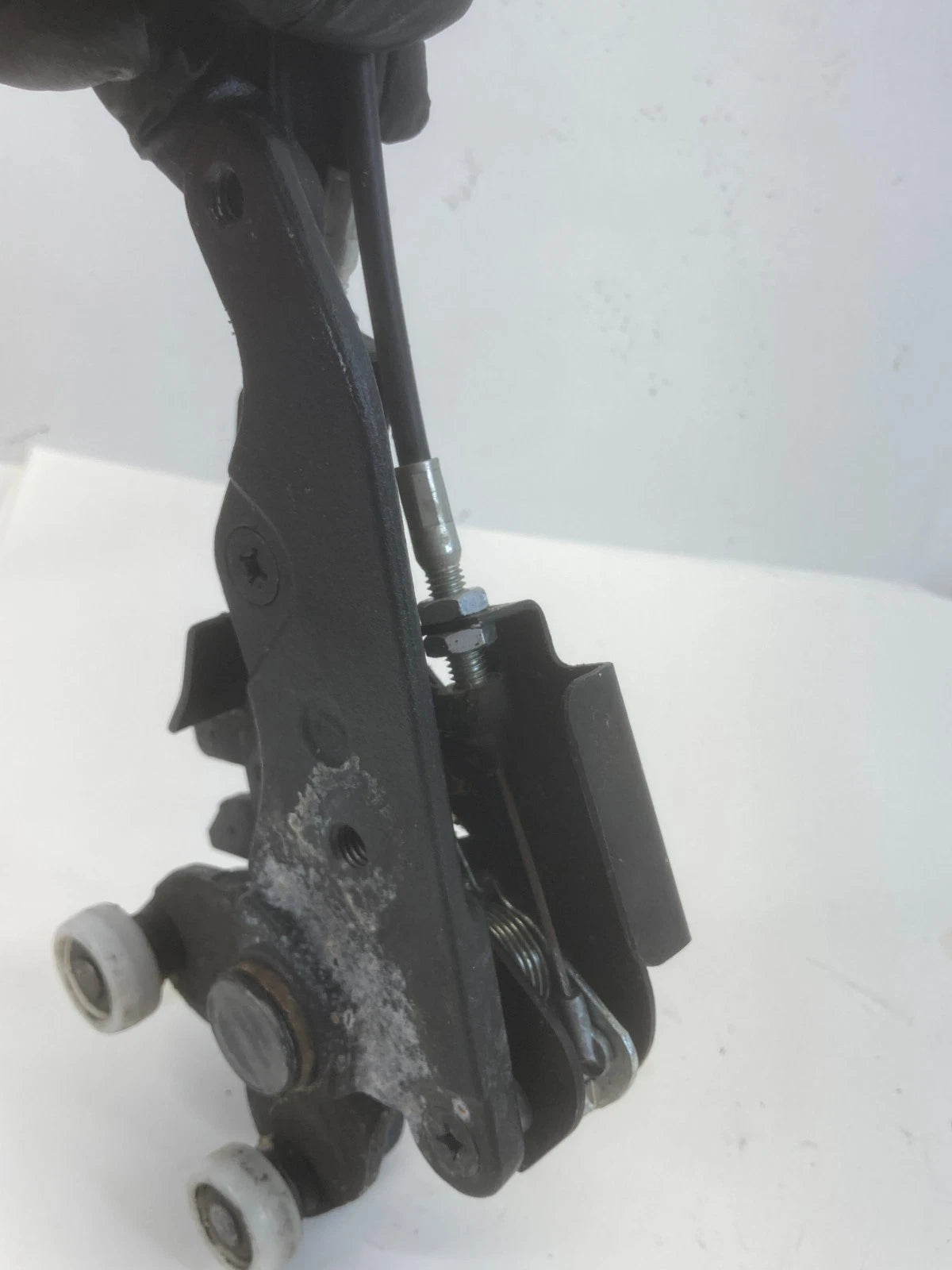 2005-2010 HONDA ODYSSEY SLIDING POWER DOOR ROLLER RAIL OEM