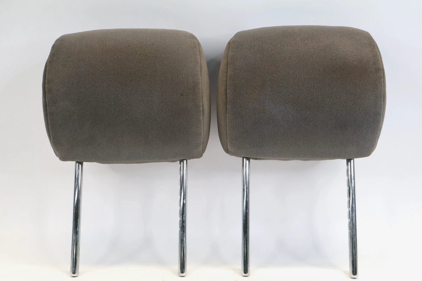 2004-2006 TOYOTA TUNDRA DOUBLE CAB FRONT SEAT HEADREST HEAD REST SET CLOTH OEM