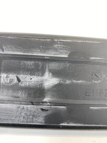 2007 2008 BMW 328XI FRONT CENTER CONSOLE STORAGE MAT INSERT COVER 51167118064