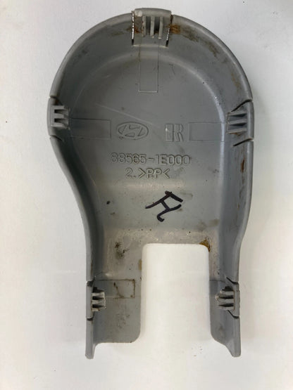 06-09 HYUNDAI ACCENT FRONT LEFT DRIVER SEAT REAR TRACK END COVER 88565-1E000 OEM