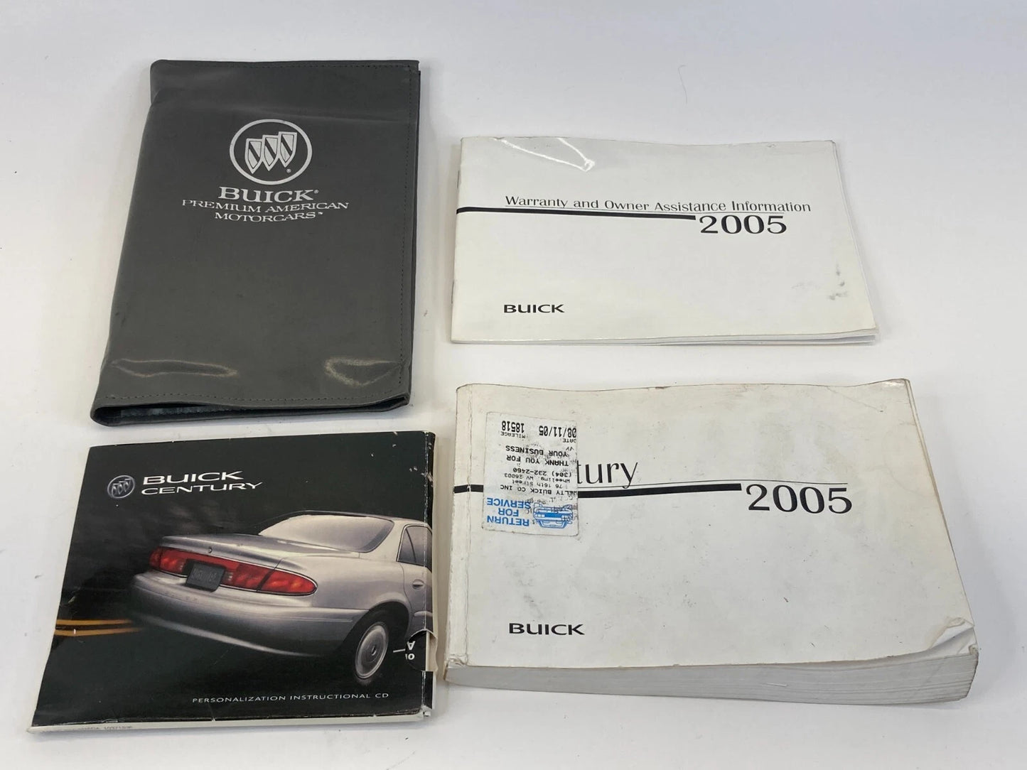 2005 BUICK CENTURY OWNERS MANUAL WARRANTY ASSISTANCE INFORMATION BOOK W/ CASE