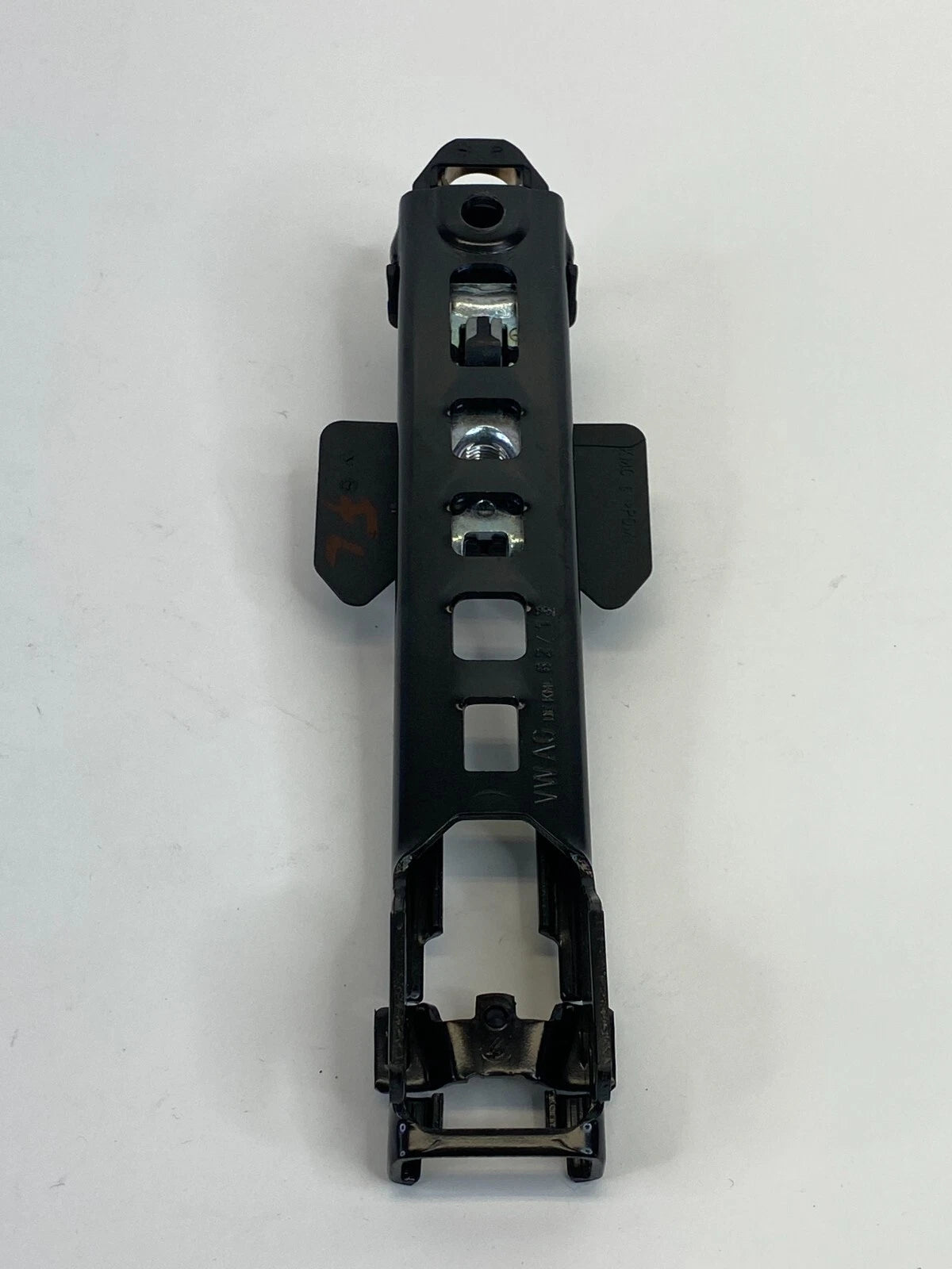 2002-2016 AUDI A4 QUATTRO FRONT LEFT SIDE SEAT BELT HEIGHT ADJUSTER 8K0857833C