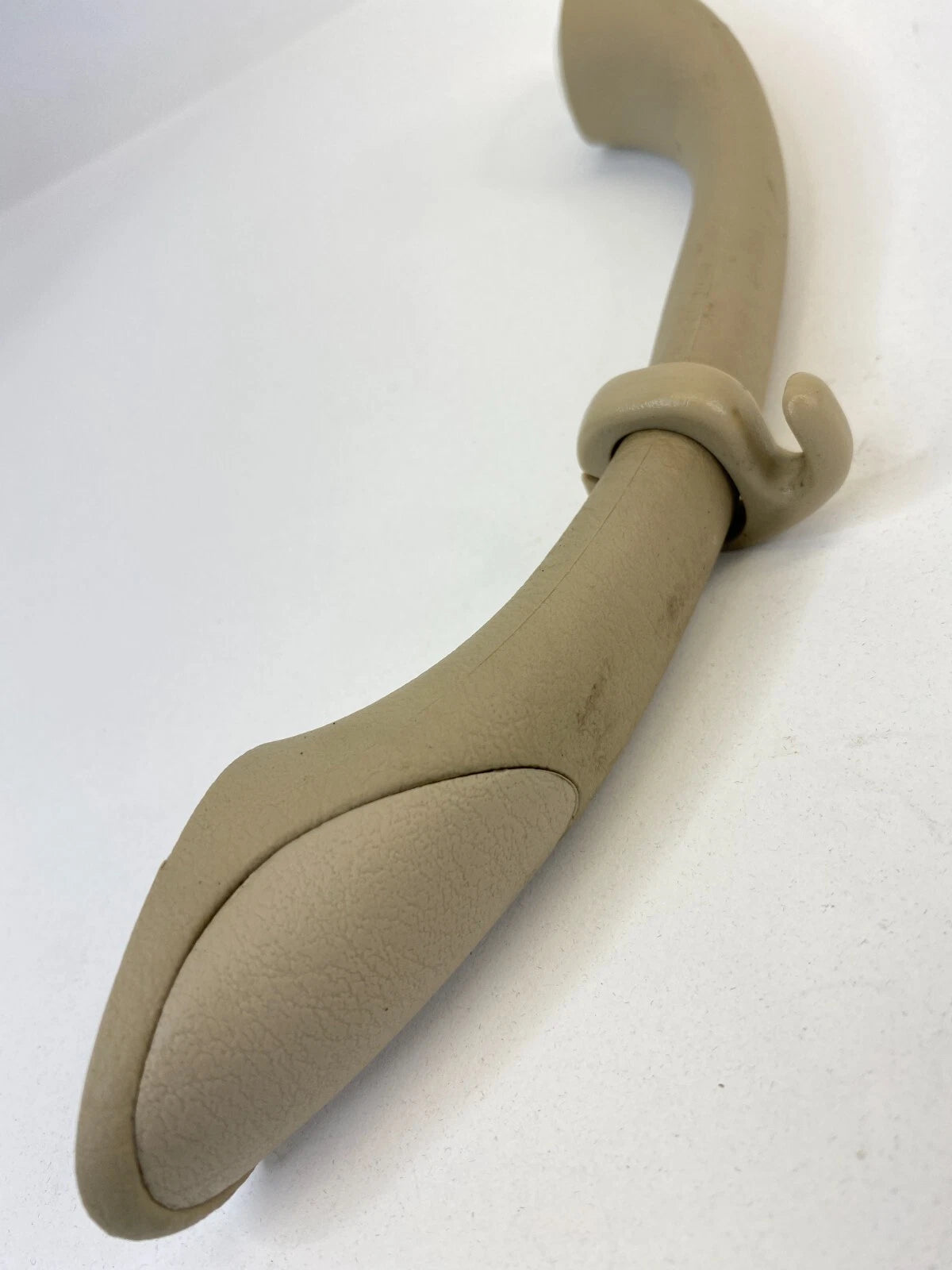 99-03 LEXUS RX300 REAR RIGHT ROOF GRAB HANDLE ASSIST GRIP BEIGE OEM 74610-48030
