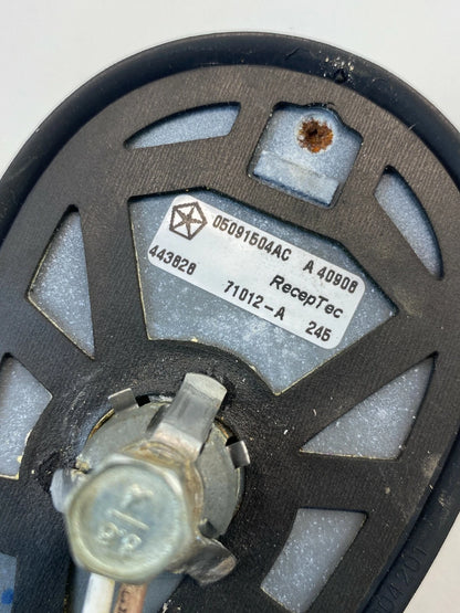 2005 JEEP GRAND CHEROKEE ROOF MOUNT RADIO SATELLITE ANTENNA 05091504AC