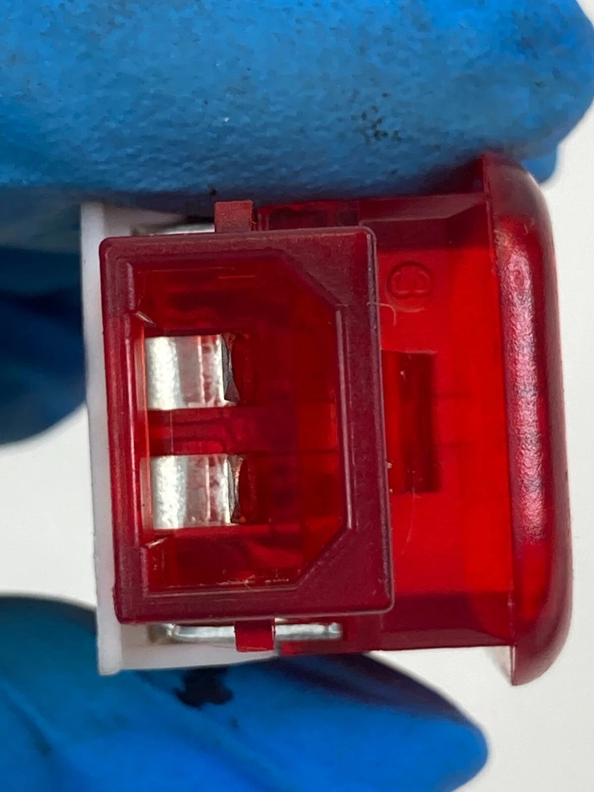 2006-2011 AUDI A6 LEFT OR RIGHT SIDE DOOR PANEL WARNING LIGHT LAMP RED 8D094741