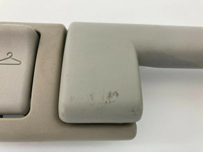04-06 CHRYSLER PACIFICA REAR RIGHT PASSENGER SIDE ROOF GRAB HANDLE W/ DOME LIGHT