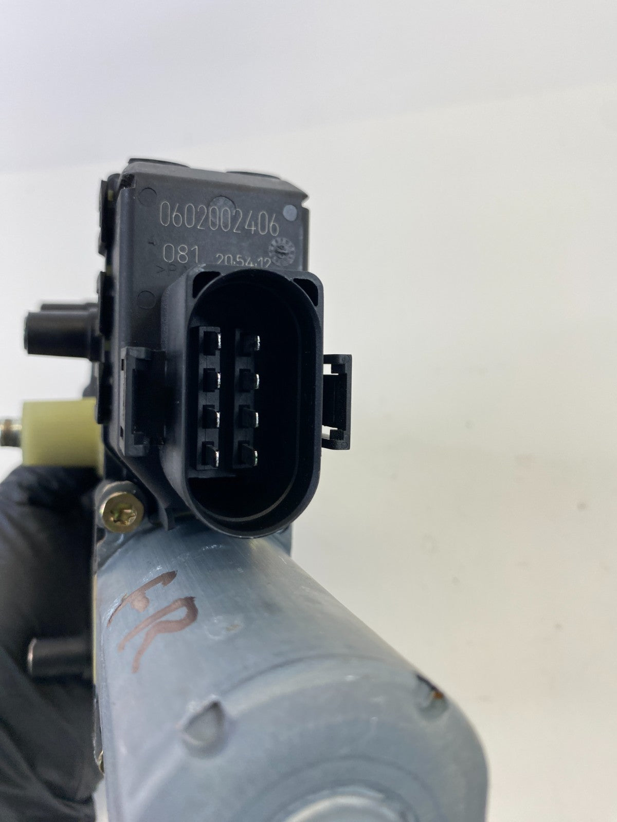 1998-2001 Audi A6 Quattro Front Right Door Power Window Motor 4B0959802D OEM