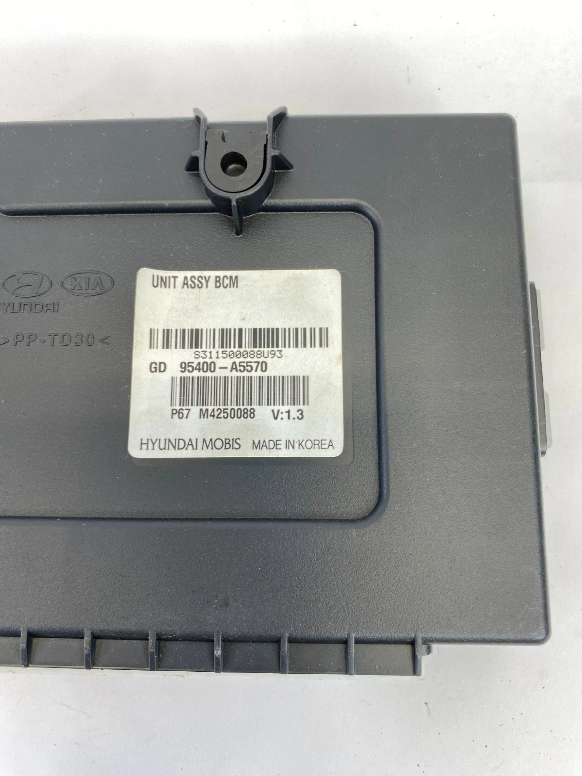 2013-2015 HYUNDAI ELANTRA GT 1.8L L4 A/T BODY CONTROL MODULE BCM BCU 95400-A5570