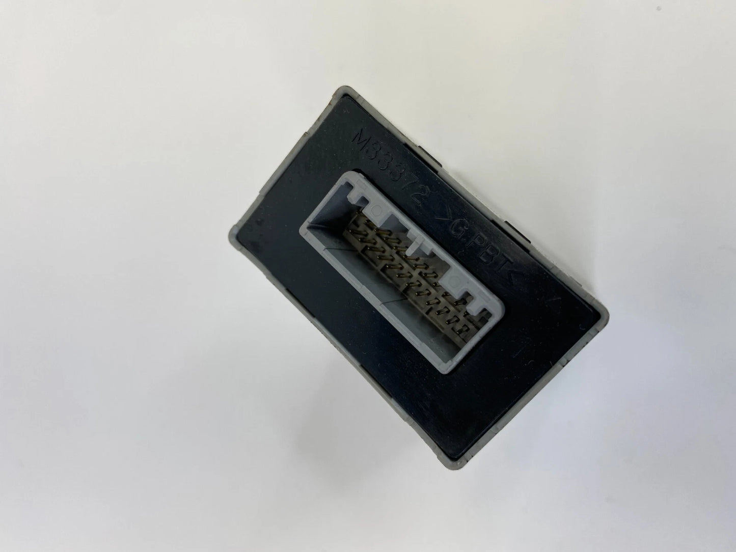 2009-2012 ACURA RDX 2.3L RELAY CONTROL MODULE UNIT ASSEMBLY M33372 OEM