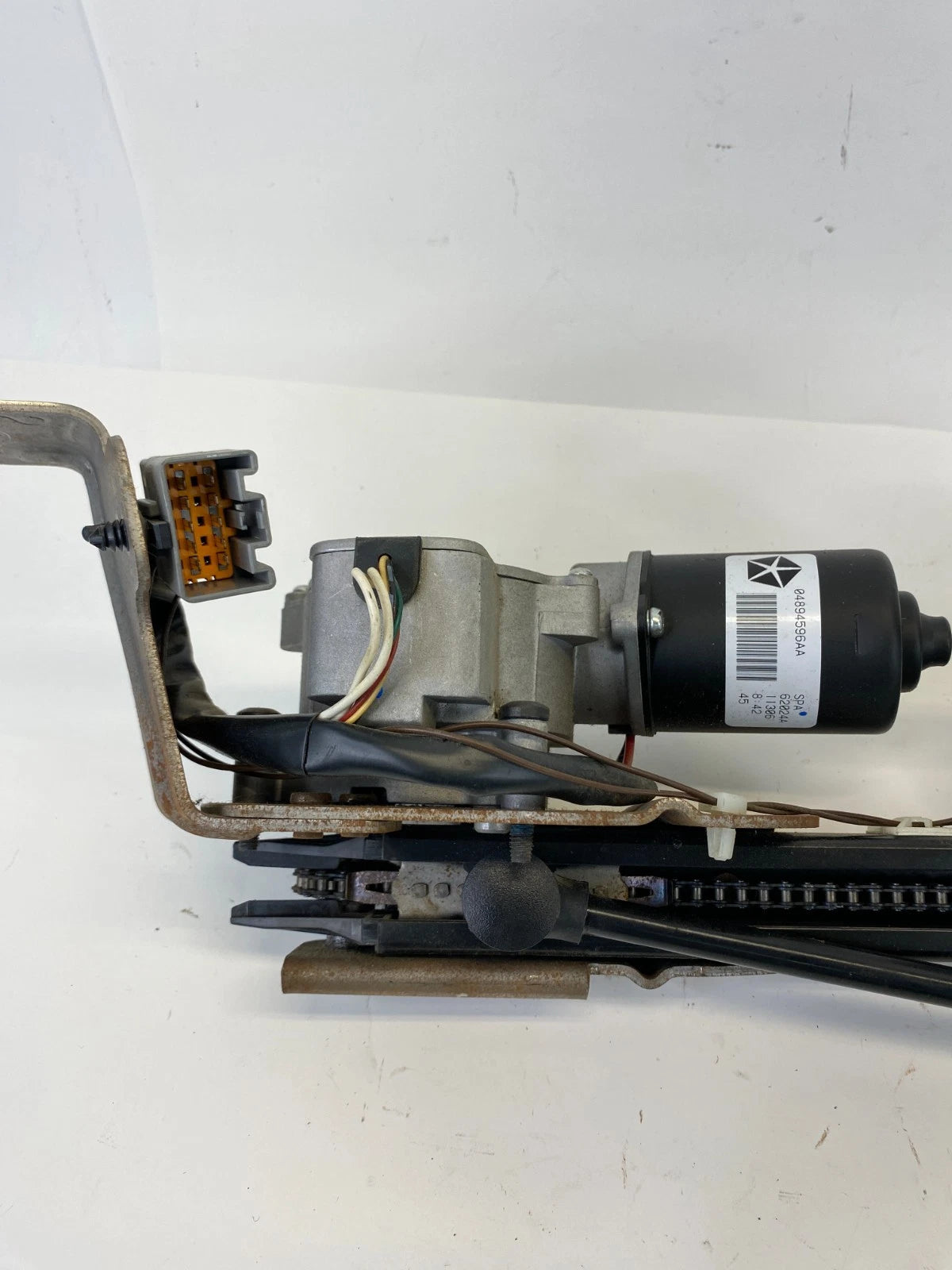 08-14 CHRYSLER TOWN & COUNTRY POWER LIFT GATE LIFTGATE PULL DOWN MOTOR 4894596AA