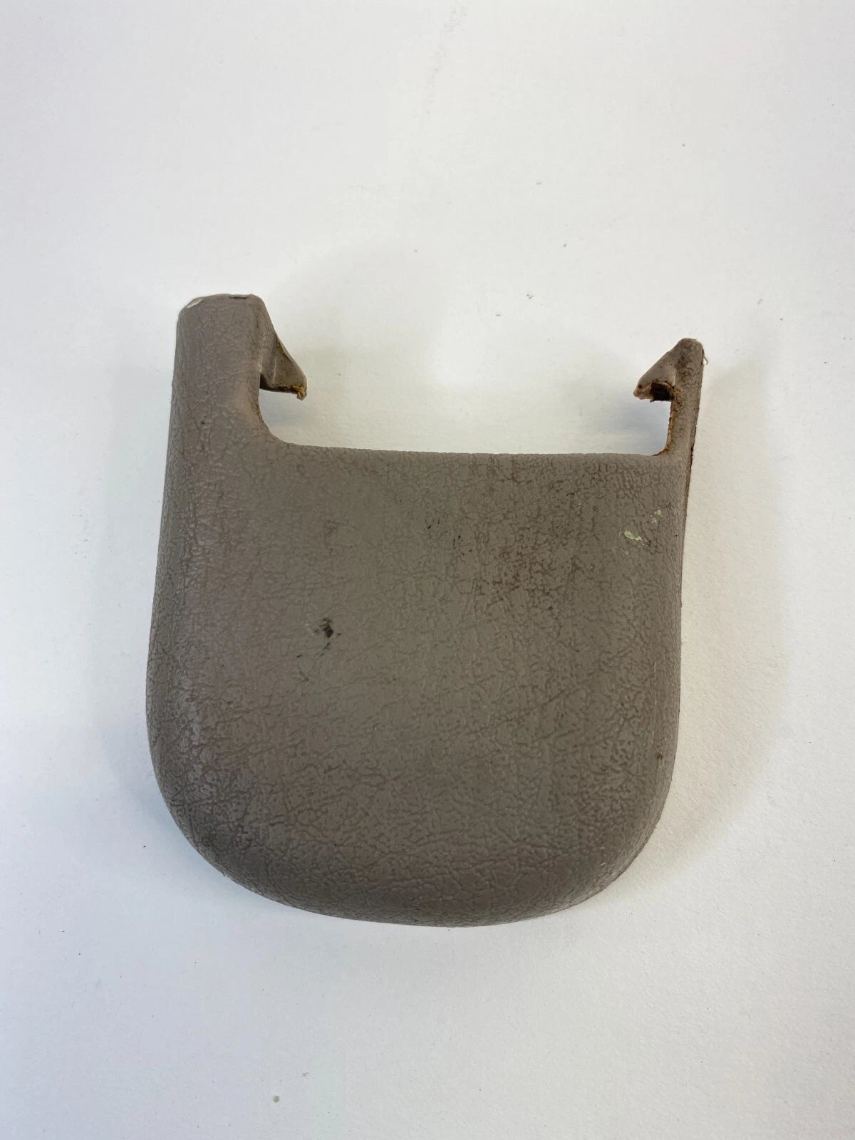2004 FORD EXPLORER FRONT RIGHT SEAT TRACK END COVER TRIM CAP 78619C10-ACW OEM
