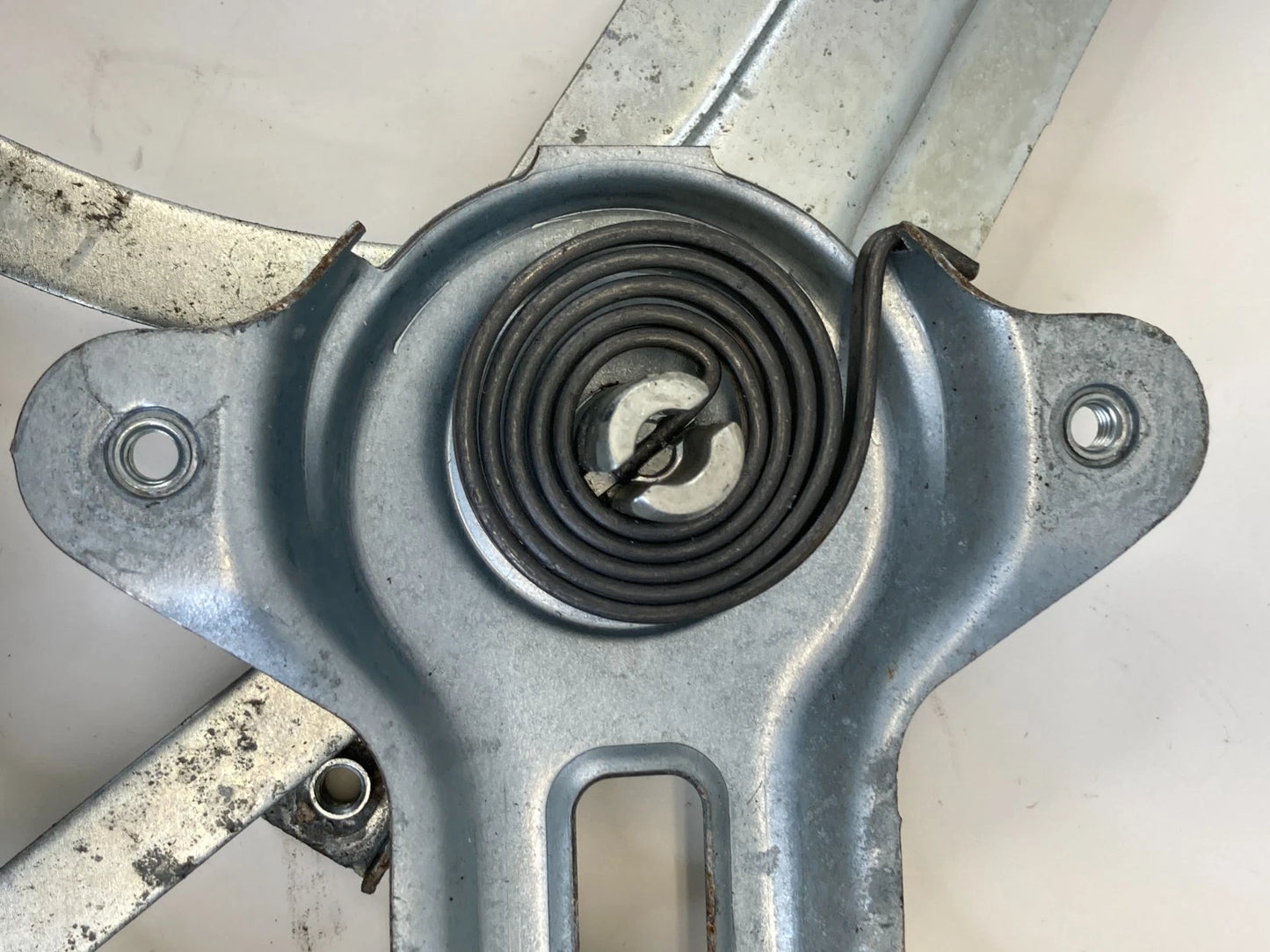 2007-2009 LEXUS RX350 FRONT RIGHT DOOR WINDOW REGULATOR MOTOR 85710-0E010 OEM