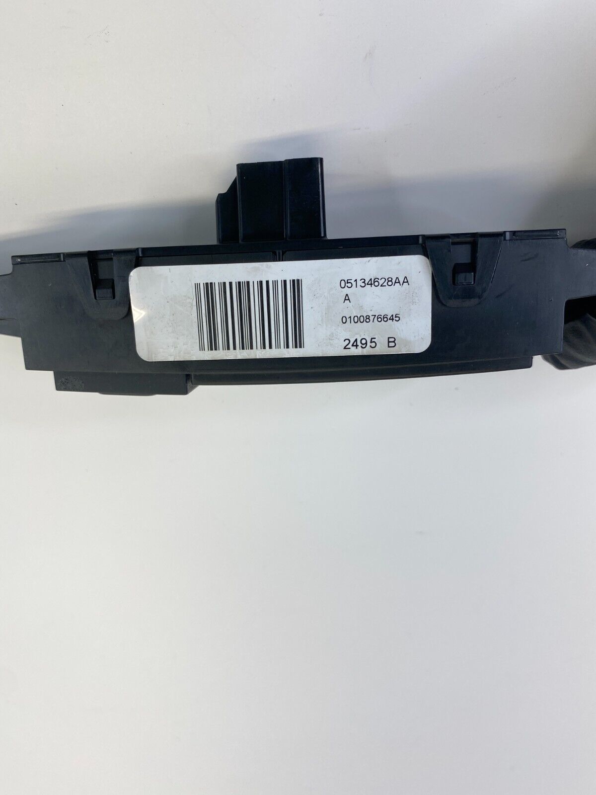 05-07 Chrysler Town & Country Dash Hazard Light Control Switch 05134628AA OEM