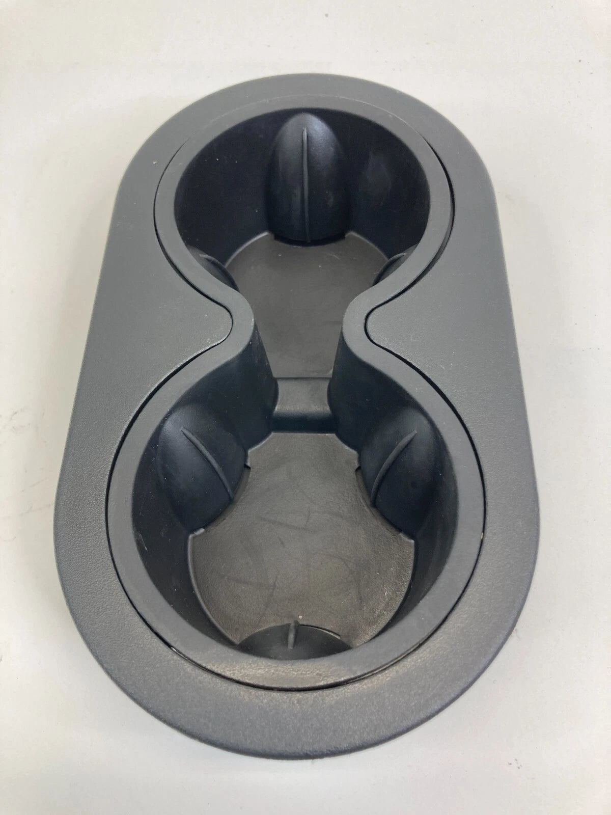 2010-2017 CHEVROLET EQUINOX REAR SEAT CENTER CONSOLE CUP HOLDER INSERT C7GZ63101