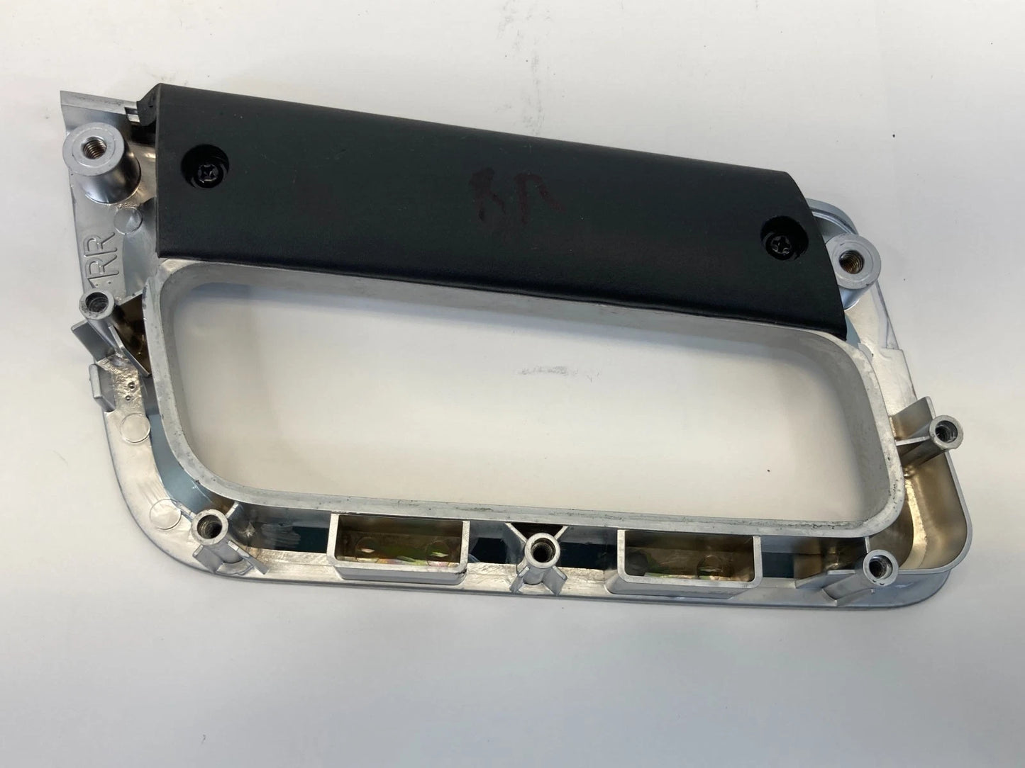 12-15 CHEVROLET CAPTIVA SPORT REAR RIGHT SIDE INNER DOOR PULL HANDLE TRIM BEZEL