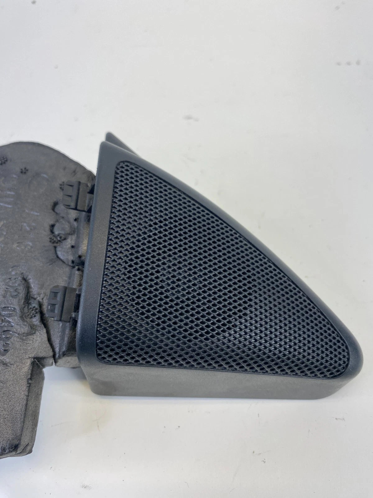 07-14 MERCEDES CL550 RIGHT FRONT DOOR PANEL SPEAKER TWEETER COVER 2166920492 OEM