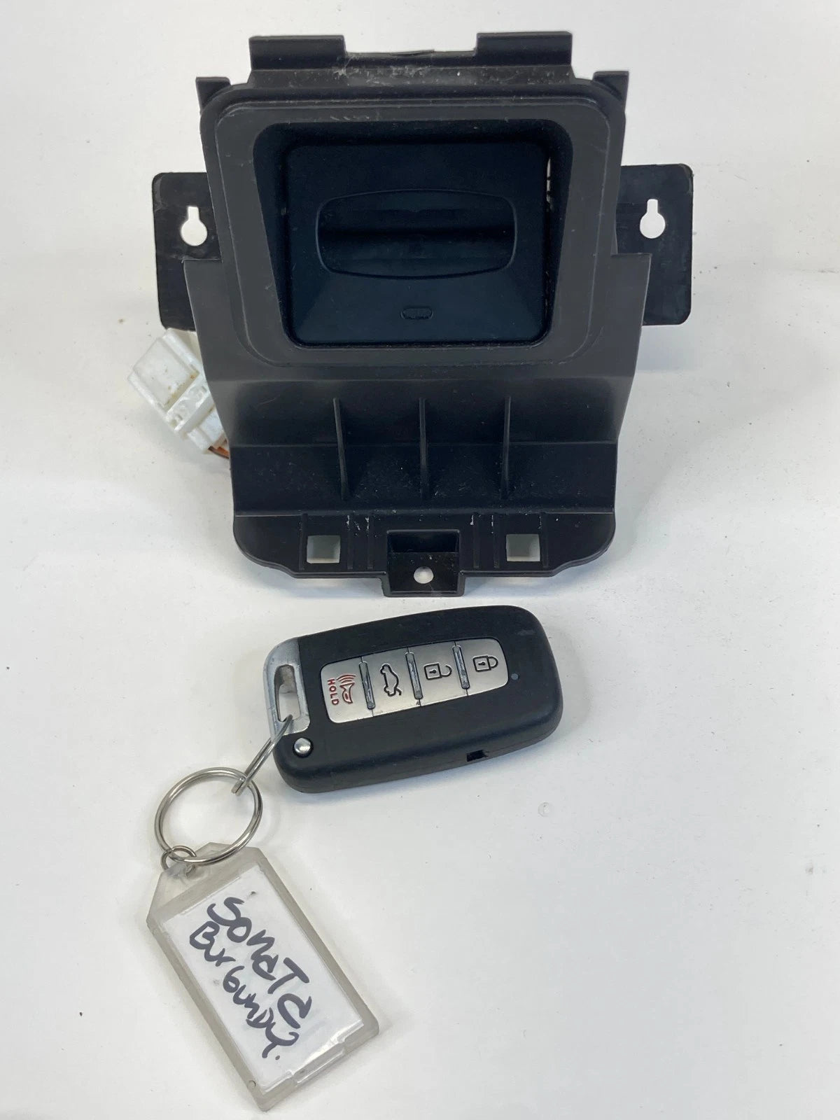 2011-2015 HYUNDAI SONATA ADAPTOR BUTTON START HOLD W/ KEY & START SWITCH OEM