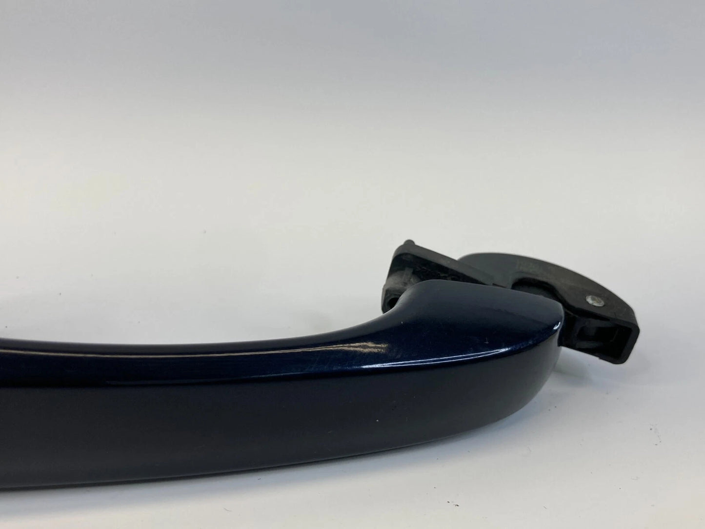 2009-2014 VOLKSWAGEN ROUTAN REAR LEFT SIDE EXTERIOR DOOR HANDLE OEM