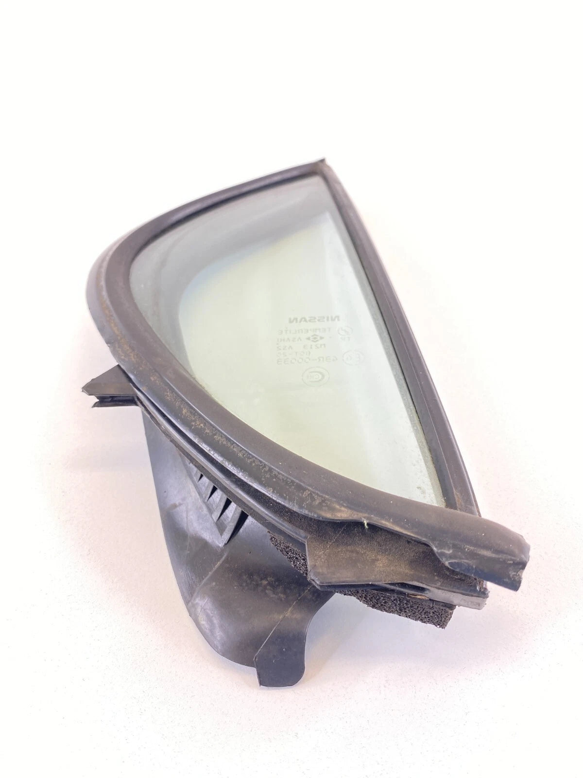 2000-2002 NISSAN MAXIMA REAR RIGHT PASSENGER SIDE QUARTER WINDOW FIXED GLASS OEM
