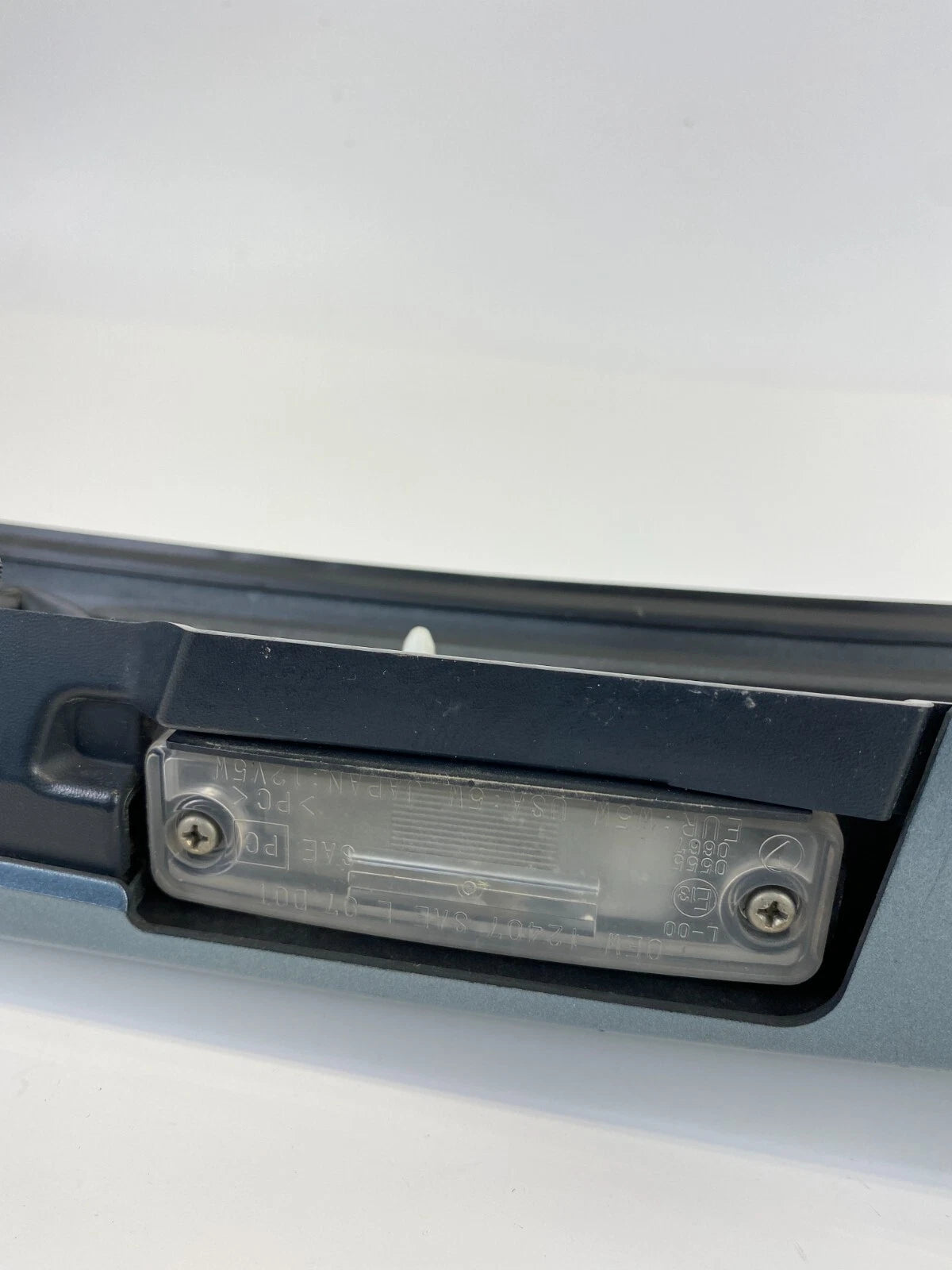 09-13 SUBARU FORESTER REAR LIFT GATE PLATE LIGHT TRUNK MOLDING TRIM W/LIGHTS OEM