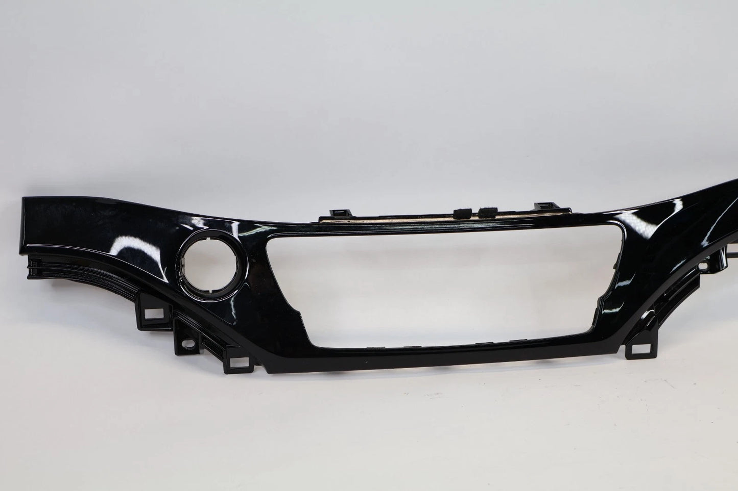 2016-2022 HONDA PILOT DASH UPPER CENTER TRIM BEZEL MOLDING COVER PANEL OEM