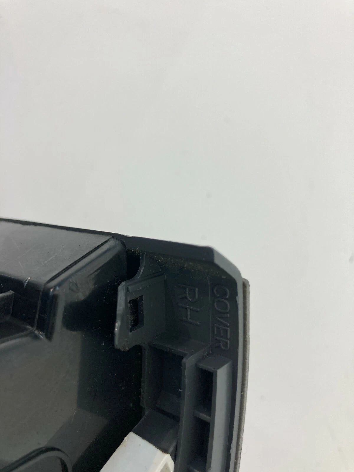 03-09 KIA SORENTO RIGHT SIDE DASH AC AIR VENT GRILLE DUCT OUTLET 97490-3E000 OEM