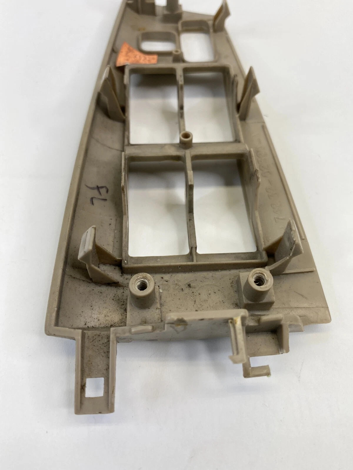 03-08 TOYOTA COROLLA FRONT LEFT DRIVER DOOR WINDOW SWITCH BEZEL TRIM 7423202320A