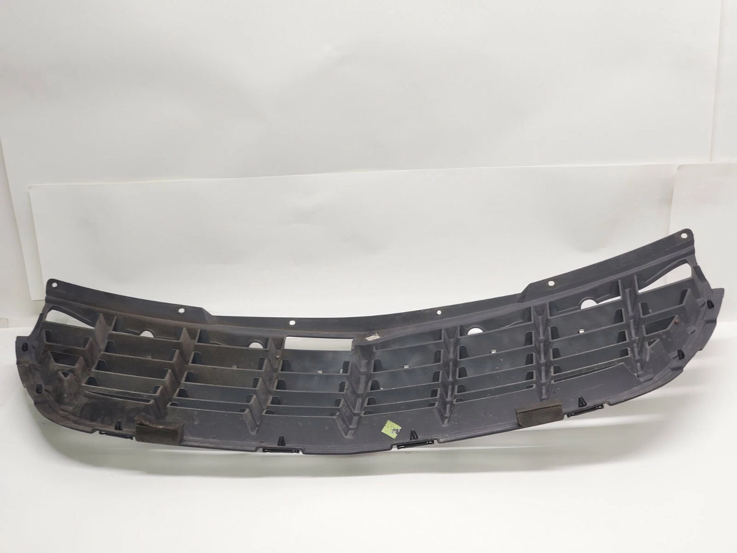 04-06 CHRYSLER PACIFICA FRONT UPPER BUMPER RADIATOR GRILL GRILLE 04857625AA OEM