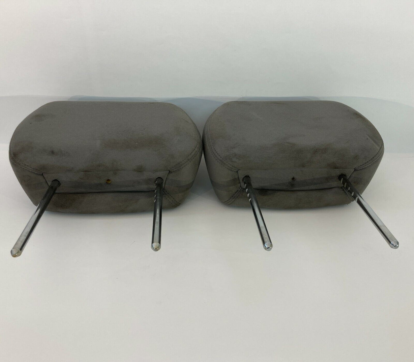 2007-2009 Saturn Aura Front Seat Headrest Left & Right Head Rest Pair Set OEM