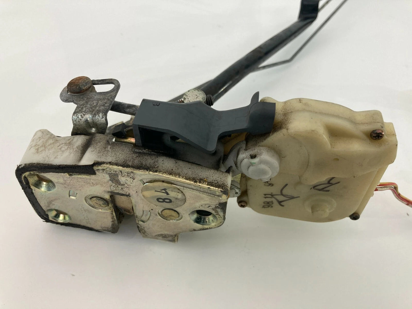 1994-2001 ACURA INTEGRA REAR RIGHT DOOR LOCK LATCH ACTUATOR W/ INNER DOOR HANDLE