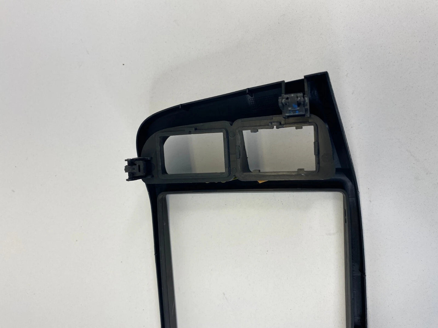 2003-2005 HONDA PILOT DASH PANEL RADIO BEZEL TRIM SURROUND 77250-S9VX OEM