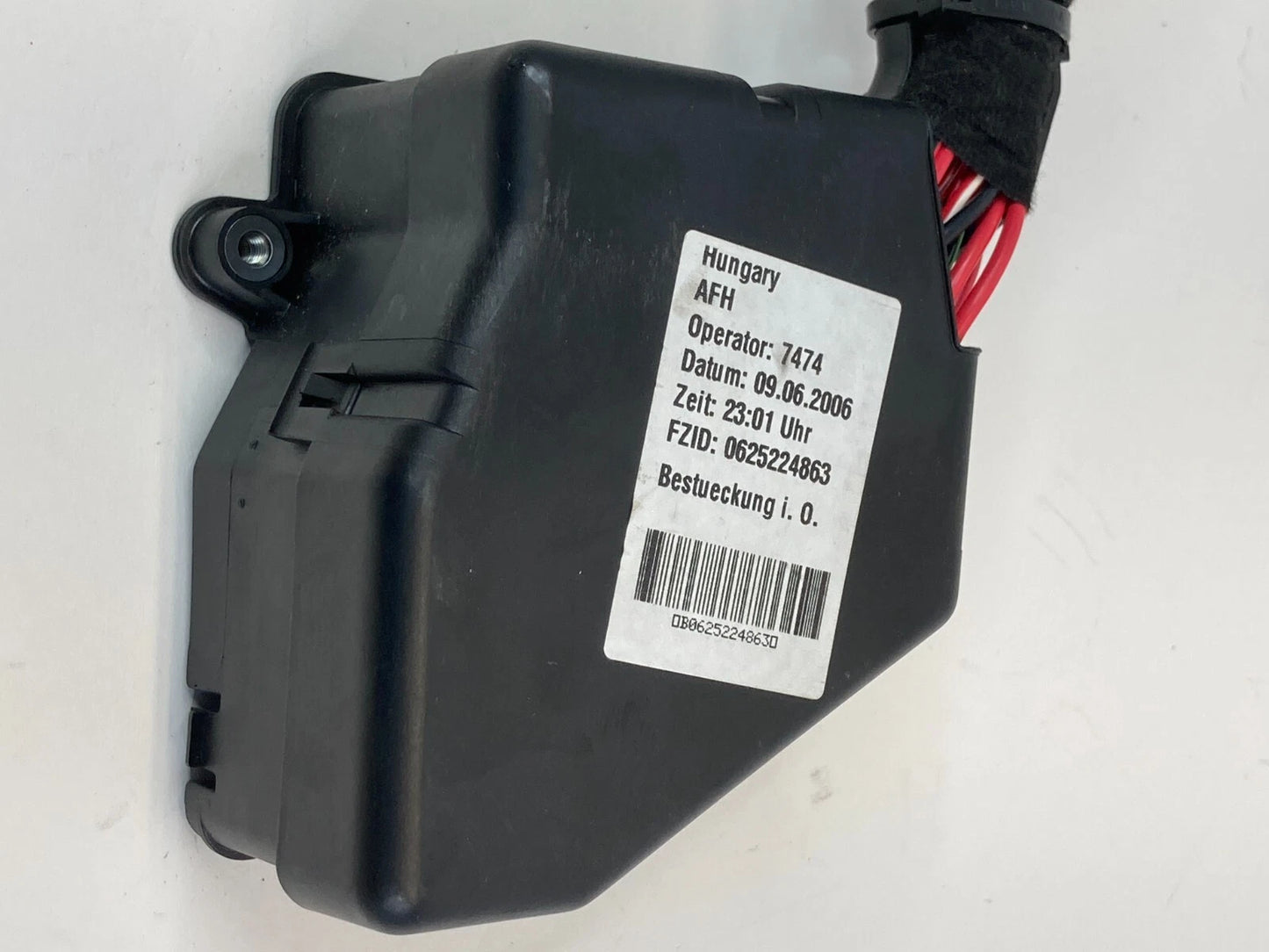 1998-2004 AUDI A6 QUATTRO 3.2L AT FRONT LEFT INTERIOR FUSE RELAY BOX ASSY OEM