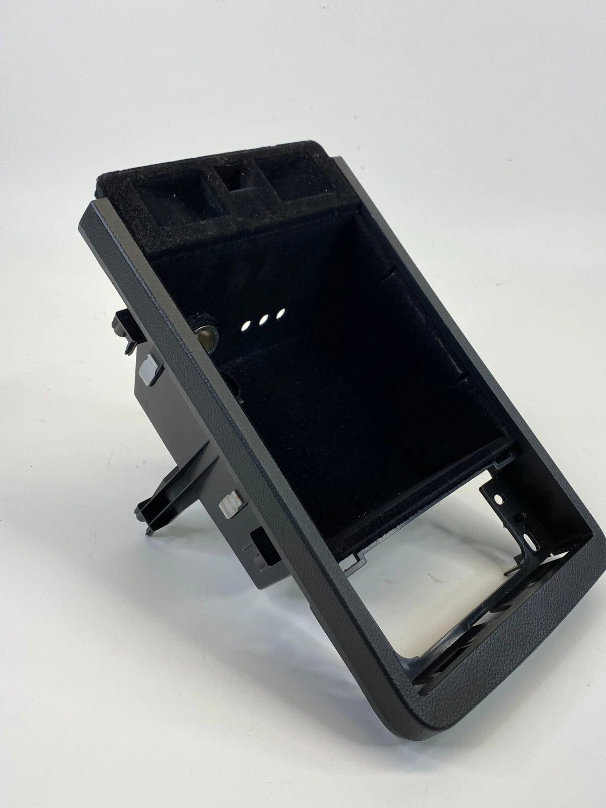 2007 2008 INFINITI G35 CENTER CONSOLE STORAGE TRAY TRIM 12V INPUTS OEM