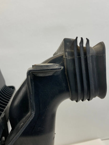 2013-2019 Ford Police Interceptor Sedan Engine Air Cleaner Intake Filter Box OEM