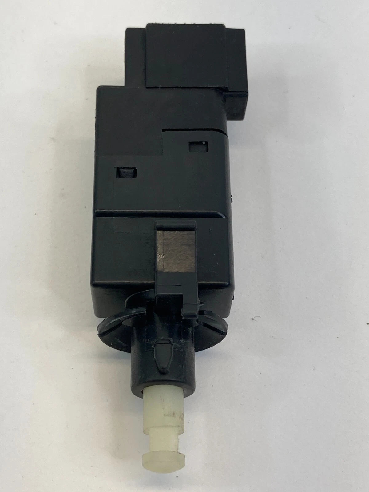 2003-2006 MERCEDES-BENZ E320 BRAKE LIGHT STOP LAMP SWITCH BUTTON 0015454009 OEM