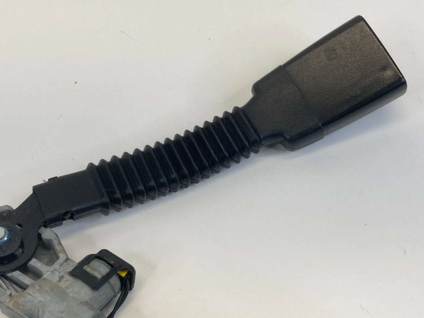 2009-2012 FORD FLEX 10-12 LINCOLN MKT FRONT RIGHT PASSENGER SEAT BELT BUCKLE