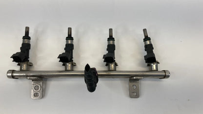 2013-2016 DODGE DART 1.4L L4 FUEL INJECTION RAIL & INJECTOR ASSY 04627177AB OEM