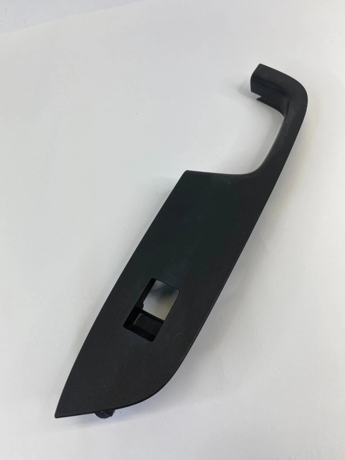 2010-2017 CHEVROLET EQUINOX FRONT RIGHT SIDE DOOR WINDOW SWITCH BEZEL 25946839