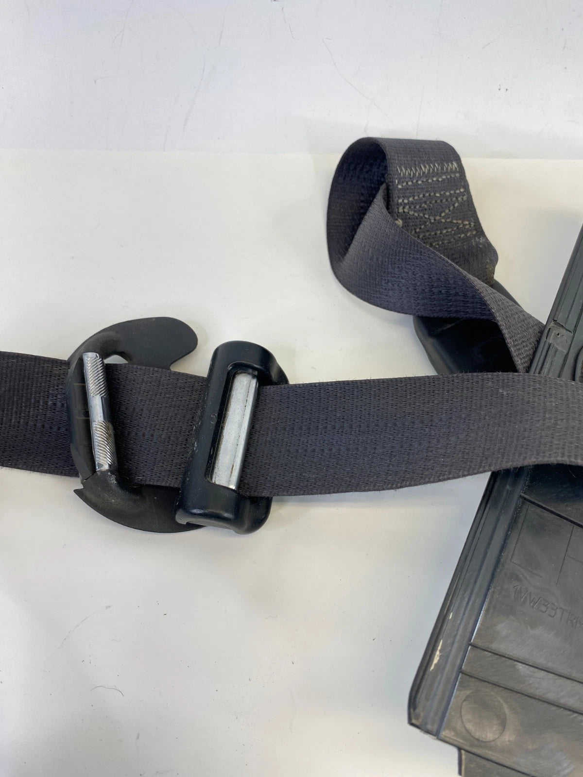 2013 2014 2015 DODGE DART FRONT LEFT DRIVER SEAT BELT RETRACTOR P1SV73DX9AD