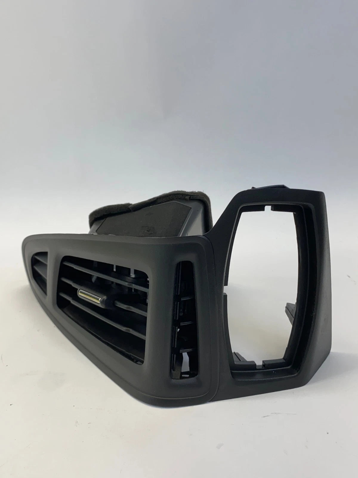 12-18 FORD FOCUS LEFT DRIVER SIDE DASH AC AIR VENT GRILLE OUTLET BM51-018B09 OEM